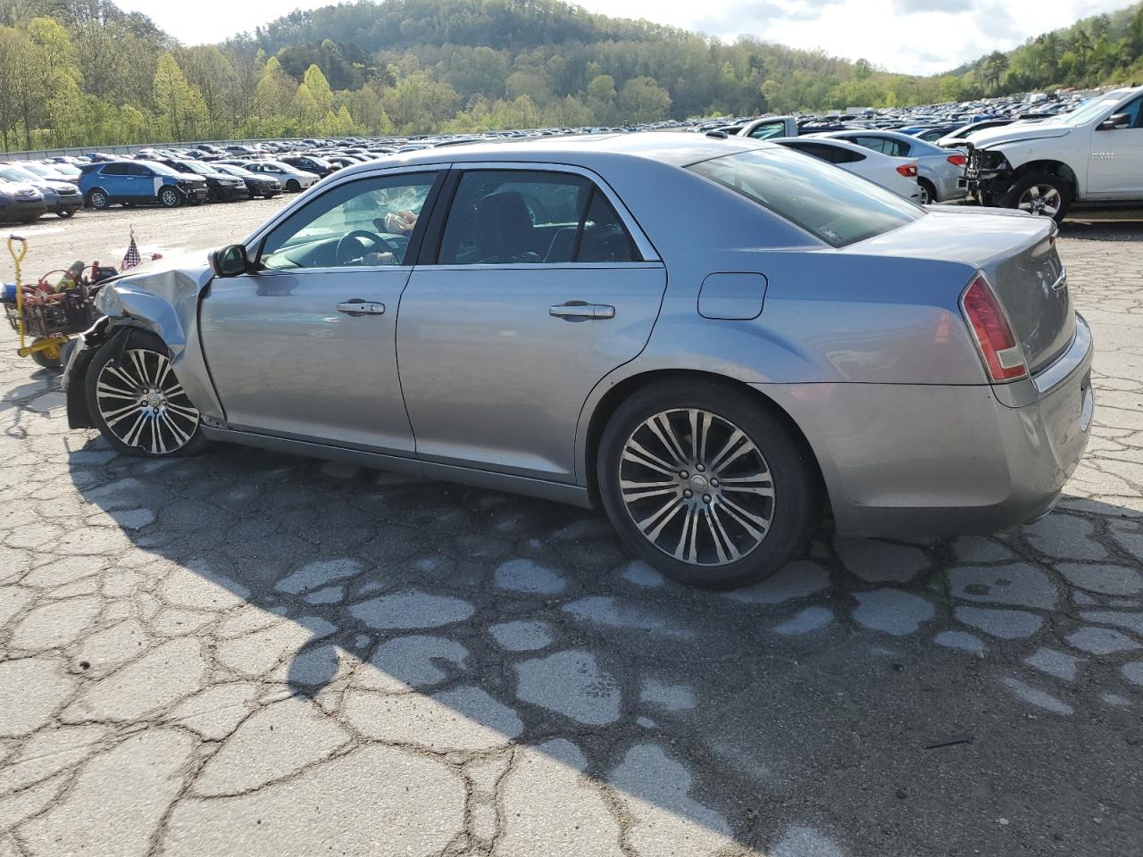 Photo 1 VIN: 2C3CCABT5DH685507 - CHRYSLER 300 