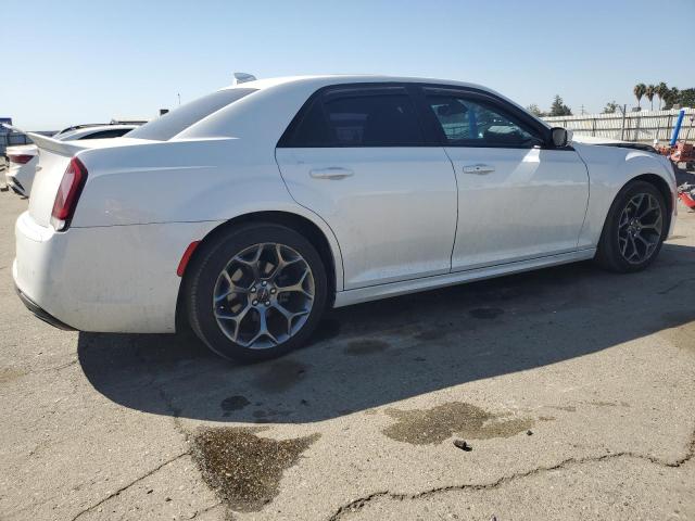 Photo 2 VIN: 2C3CCABT5FH867873 - CHRYSLER 300 S 