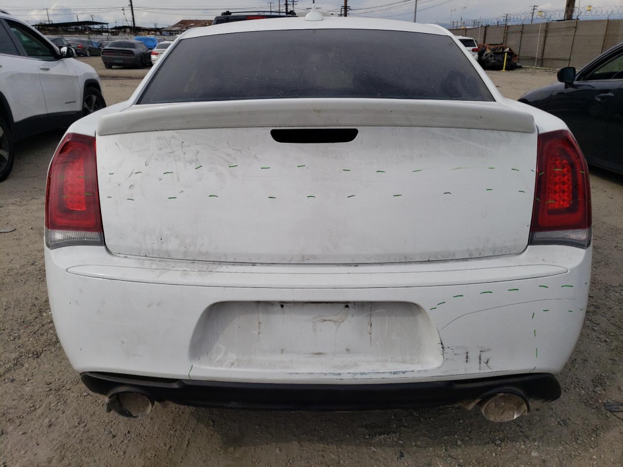 Photo 5 VIN: 2C3CCABT7JH316935 - CHRYSLER 300 