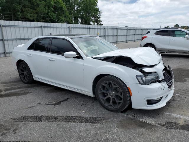 Photo 3 VIN: 2C3CCABT8JH320847 - CHRYSLER 300 S 