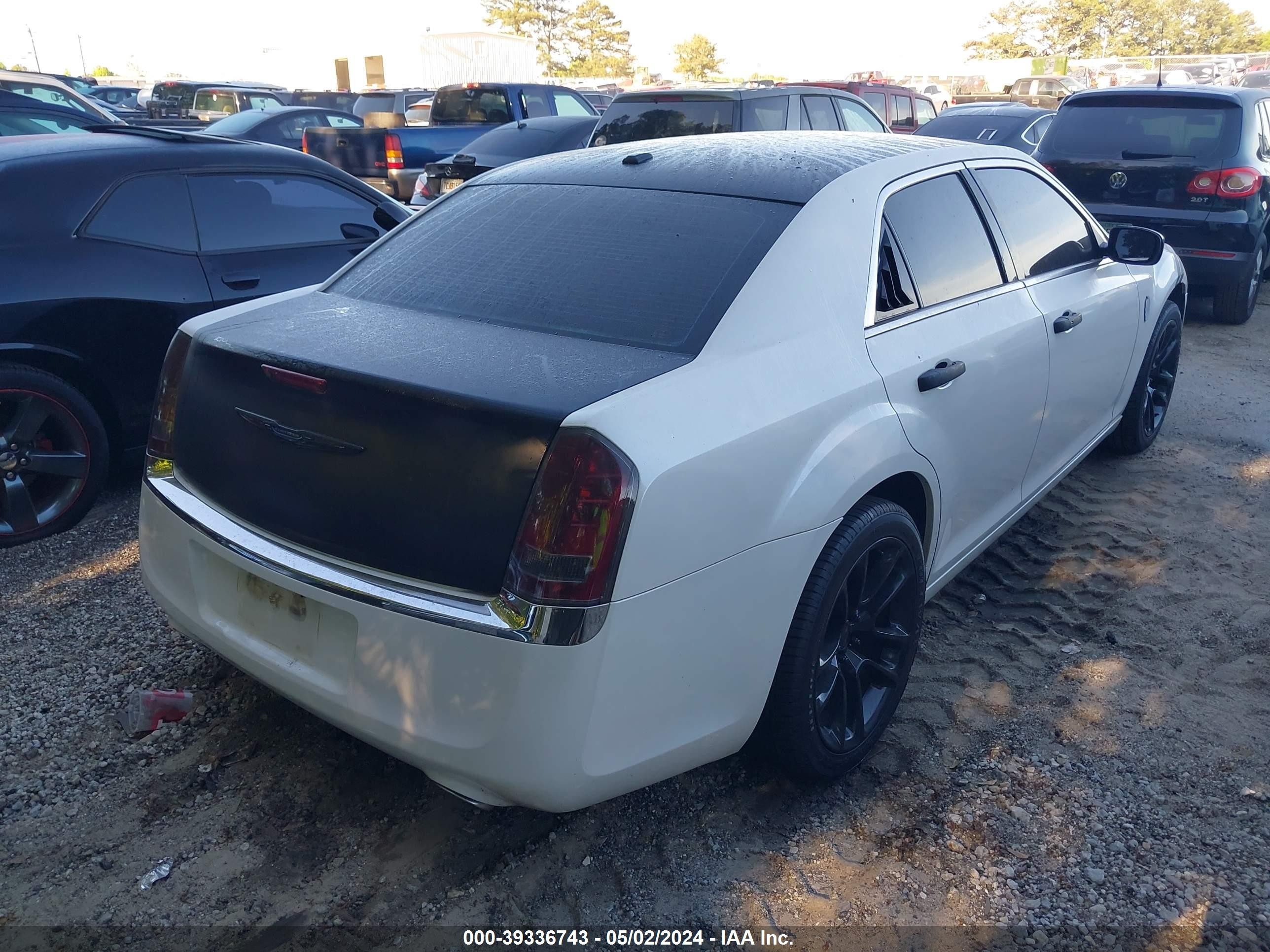 Photo 3 VIN: 2C3CCACG1CH310620 - CHRYSLER 300 