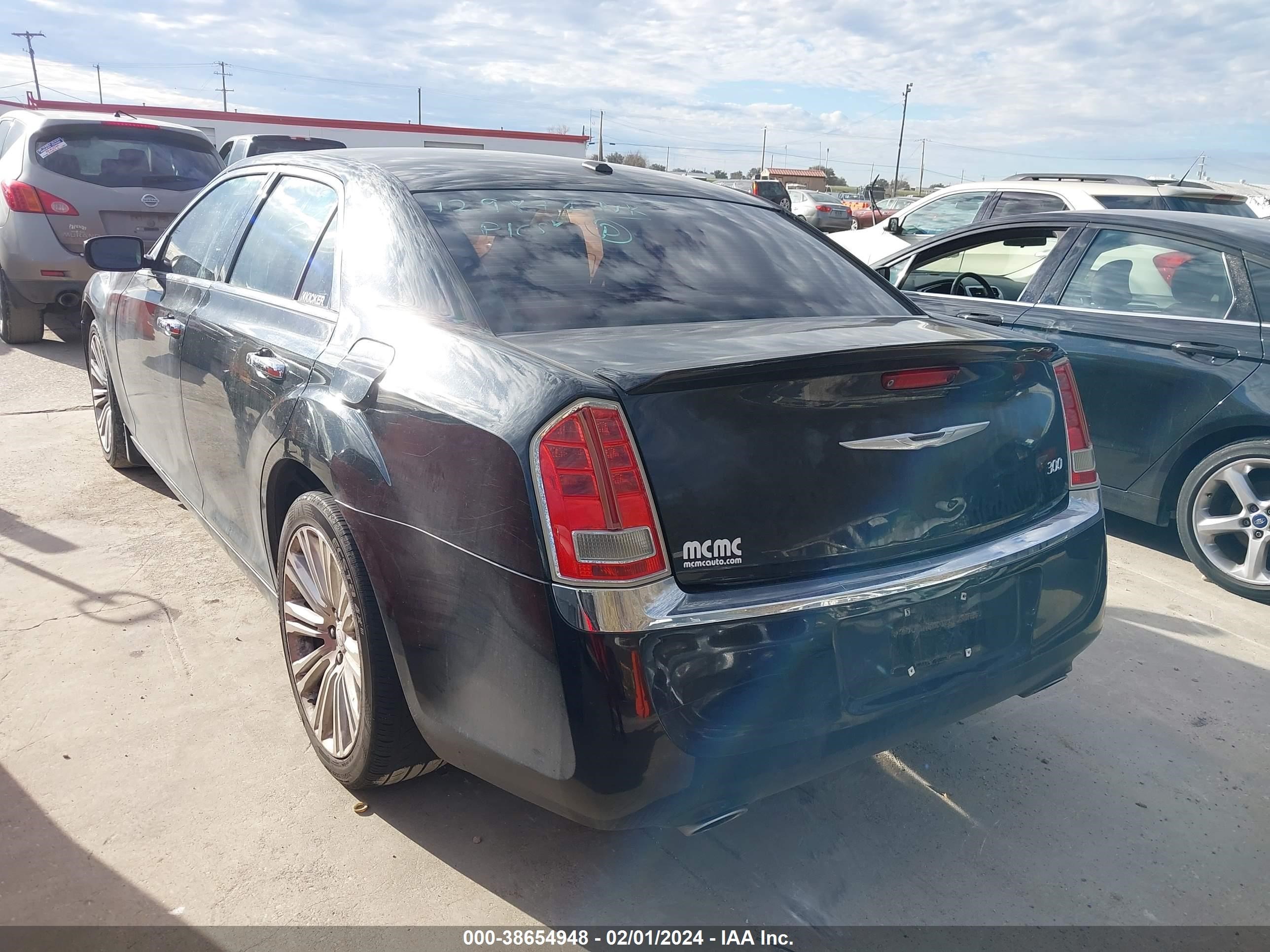 Photo 2 VIN: 2C3CCACG3CH129874 - CHRYSLER 300 