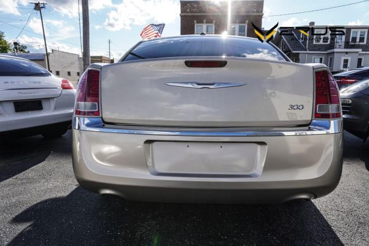 Photo 8 VIN: 2C3CCACG4CH285146 - CHRYSLER 300 