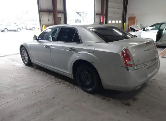 Photo 2 VIN: 2C3CCACG7CH209694 - CHRYSLER 300 