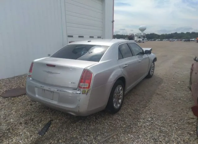 Photo 3 VIN: 2C3CCACG7CH288543 - CHRYSLER 300 