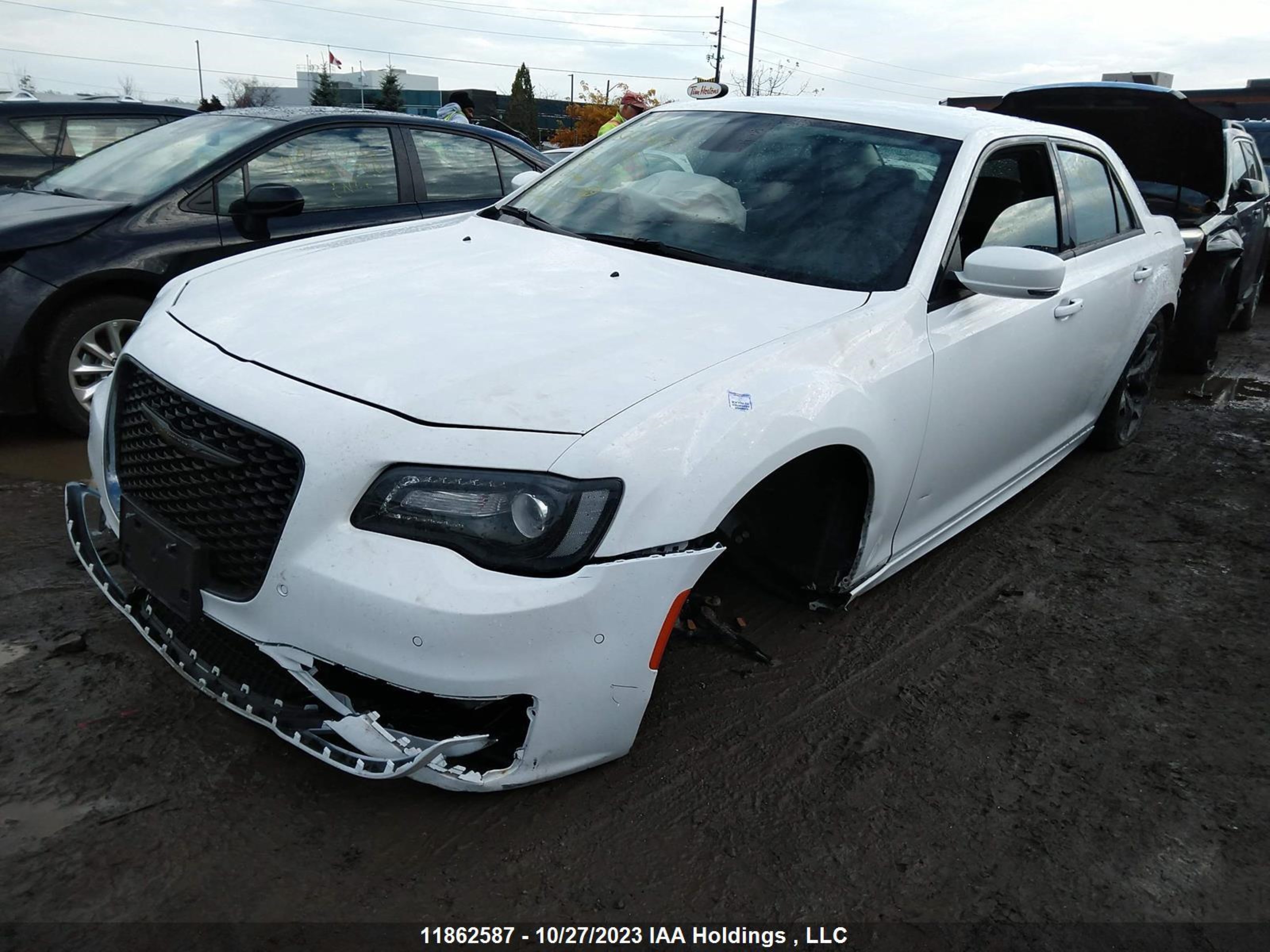 Photo 1 VIN: 2C3CCADG3NH228986 - CHRYSLER 300 