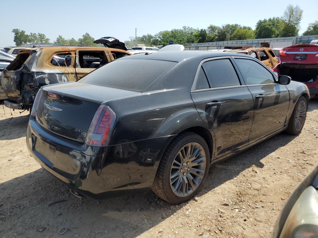 Photo 2 VIN: 2C3CCADG8EH241832 - CHRYSLER 300 