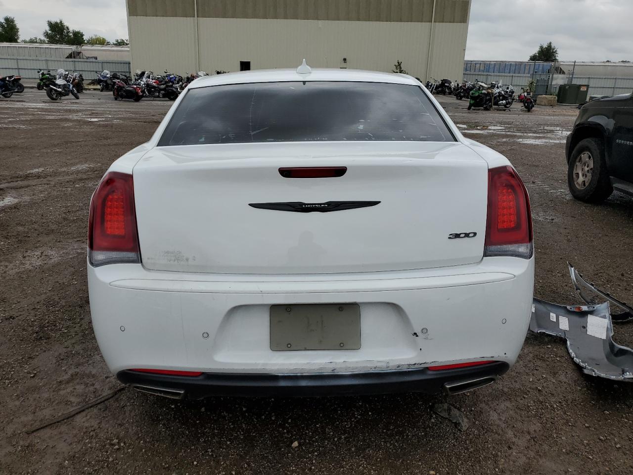 Photo 5 VIN: 2C3CCADG8NH107578 - CHRYSLER 300 