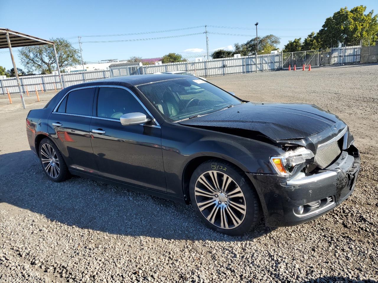 Photo 3 VIN: 2C3CCADT8DH635293 - CHRYSLER 300 