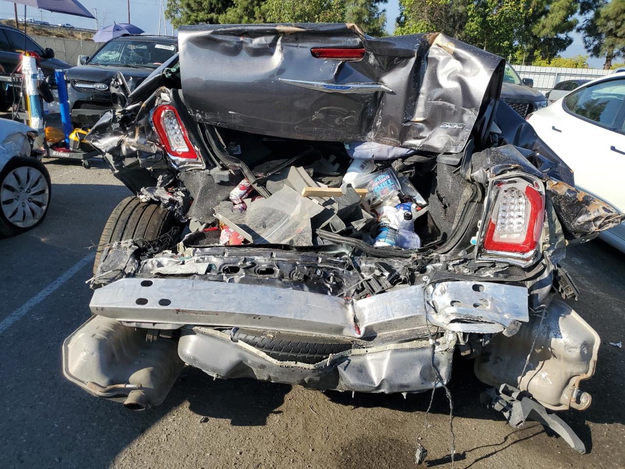 Photo 5 VIN: 2C3CCAEG0JH148795 - CHRYSLER 300 