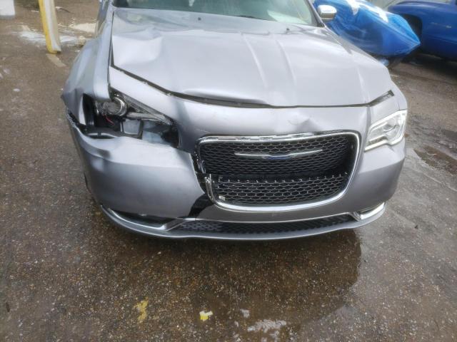 Photo 8 VIN: 2C3CCAEG0JH148800 - CHRYSLER 300 LIMITE 