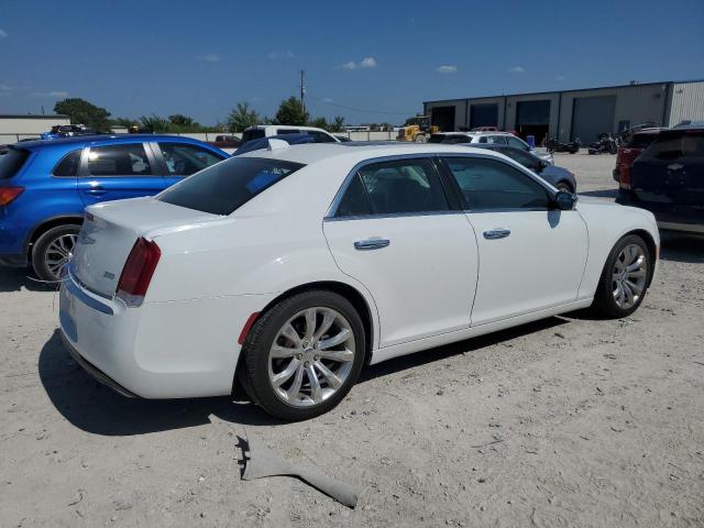 Photo 2 VIN: 2C3CCAEG0JH208008 - CHRYSLER 300 LIMITE 