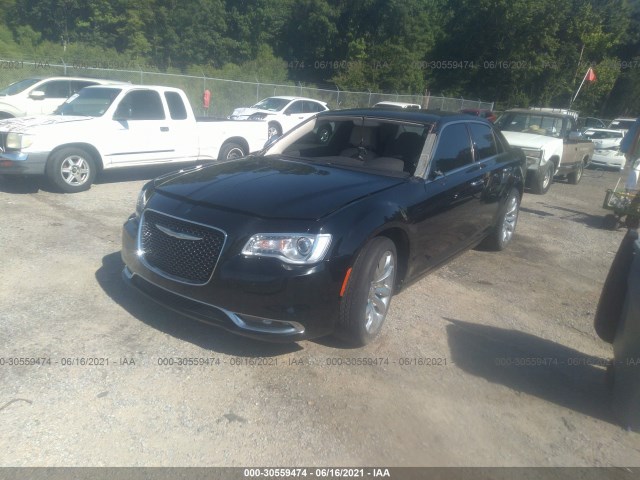 Photo 1 VIN: 2C3CCAEG1JH123114 - CHRYSLER 300 