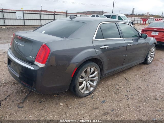 Photo 3 VIN: 2C3CCAEG1JH127003 - CHRYSLER 300 