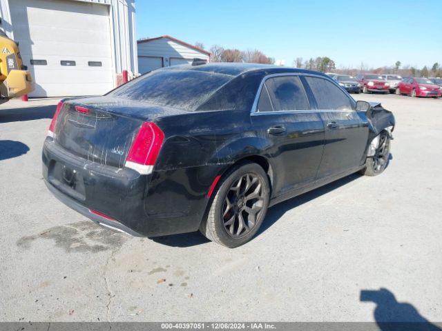 Photo 3 VIN: 2C3CCAEG1JH136915 - CHRYSLER 300 