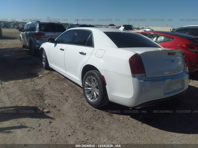 Photo 2 VIN: 2C3CCAEG2FH796811 - CHRYSLER 300 