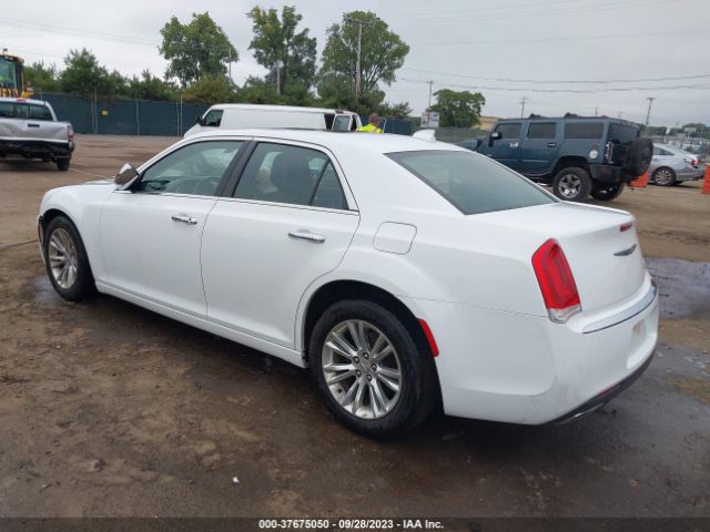 Photo 2 VIN: 2C3CCAEG2GH324657 - CHRYSLER 300 