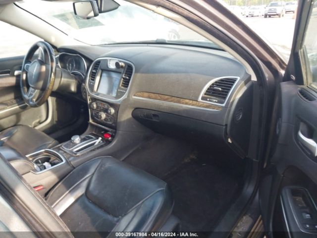 Photo 4 VIN: 2C3CCAEG2JH123283 - CHRYSLER 300 