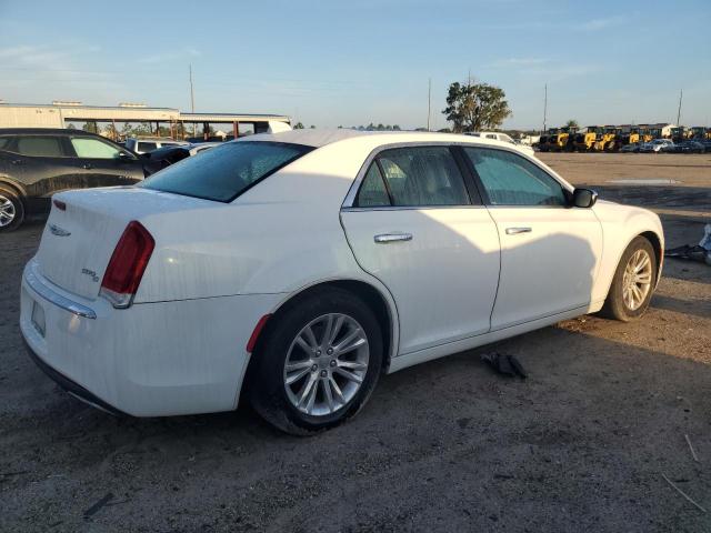 Photo 2 VIN: 2C3CCAEG3FH921427 - CHRYSLER 300C 