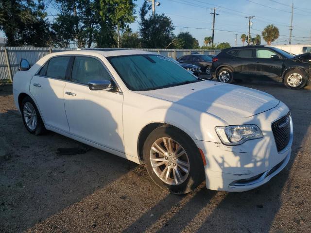 Photo 3 VIN: 2C3CCAEG3FH921427 - CHRYSLER 300C 