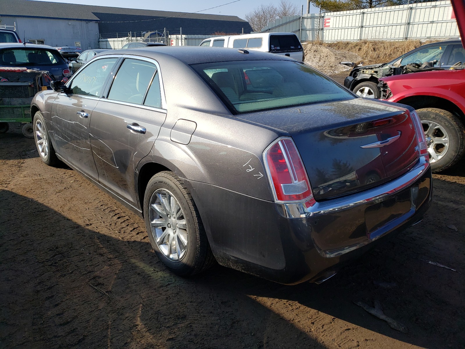 Photo 2 VIN: 2C3CCAEG4DH585509 - CHRYSLER 300C 