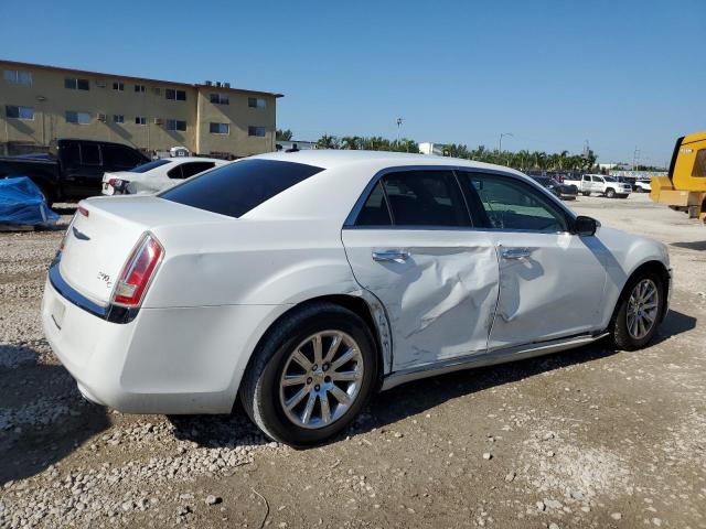 Photo 2 VIN: 2C3CCAEG4EH303760 - CHRYSLER 300C 