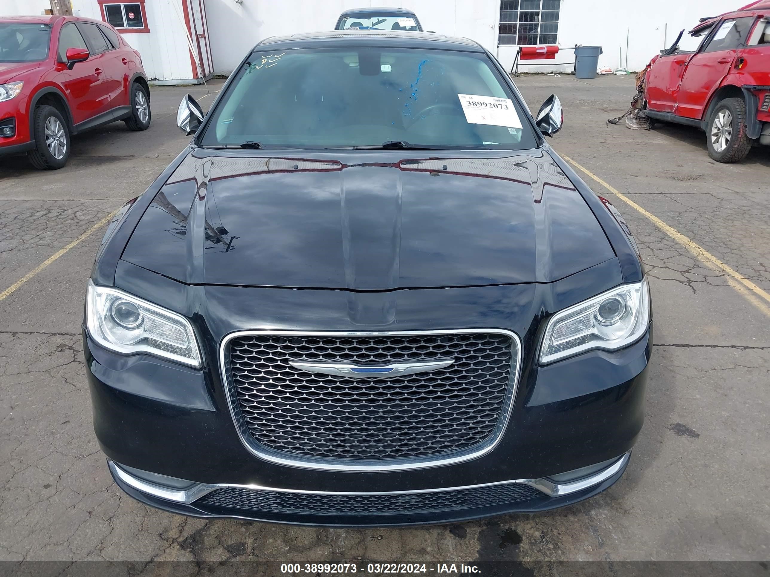 Photo 11 VIN: 2C3CCAEG4GH105795 - CHRYSLER 300C 