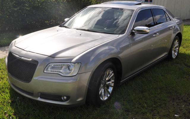 Photo 1 VIN: 2C3CCAEG4GH207436 - CHRYSLER 300C 