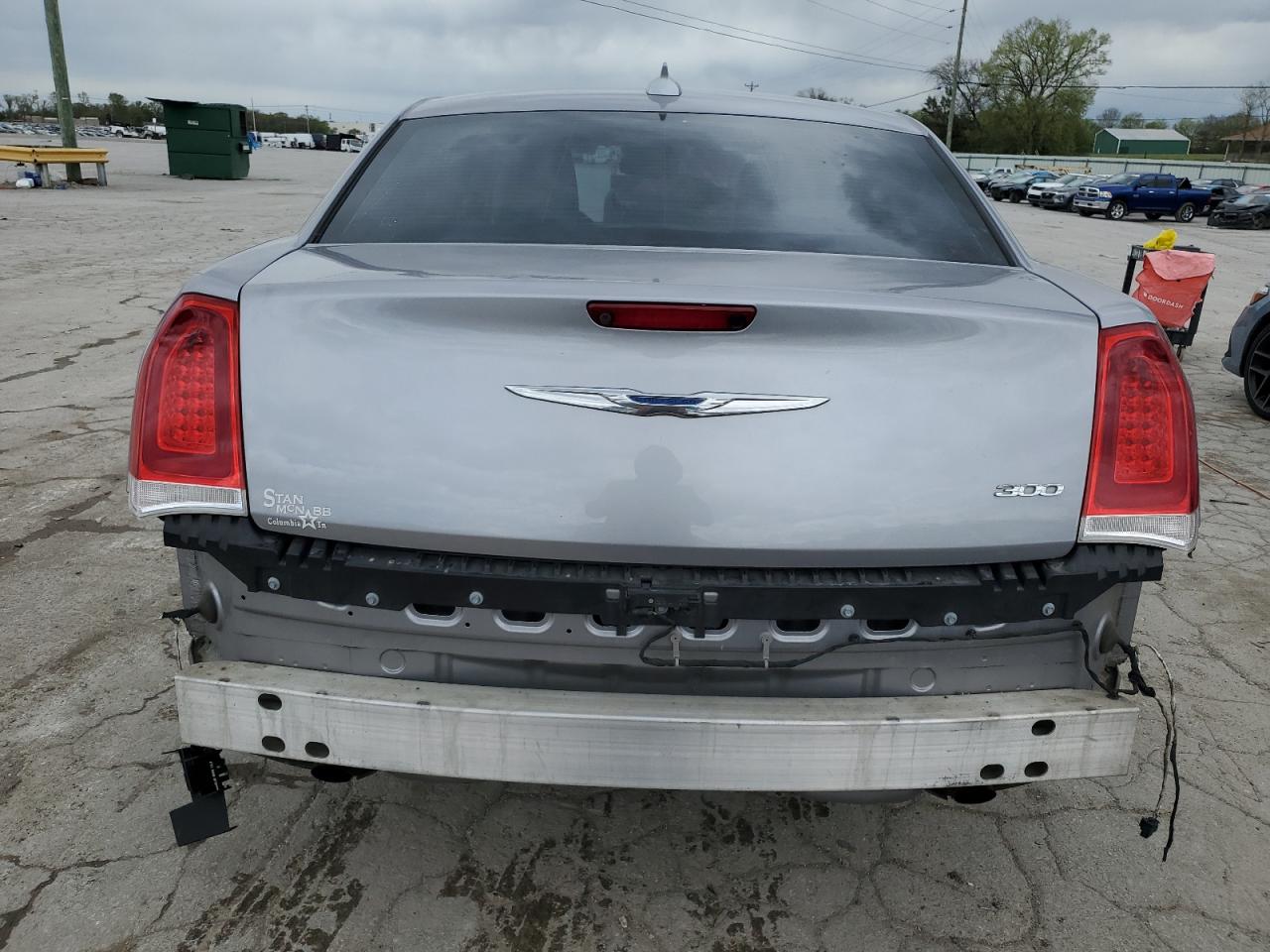 Photo 5 VIN: 2C3CCAEG5JH136769 - CHRYSLER 300 