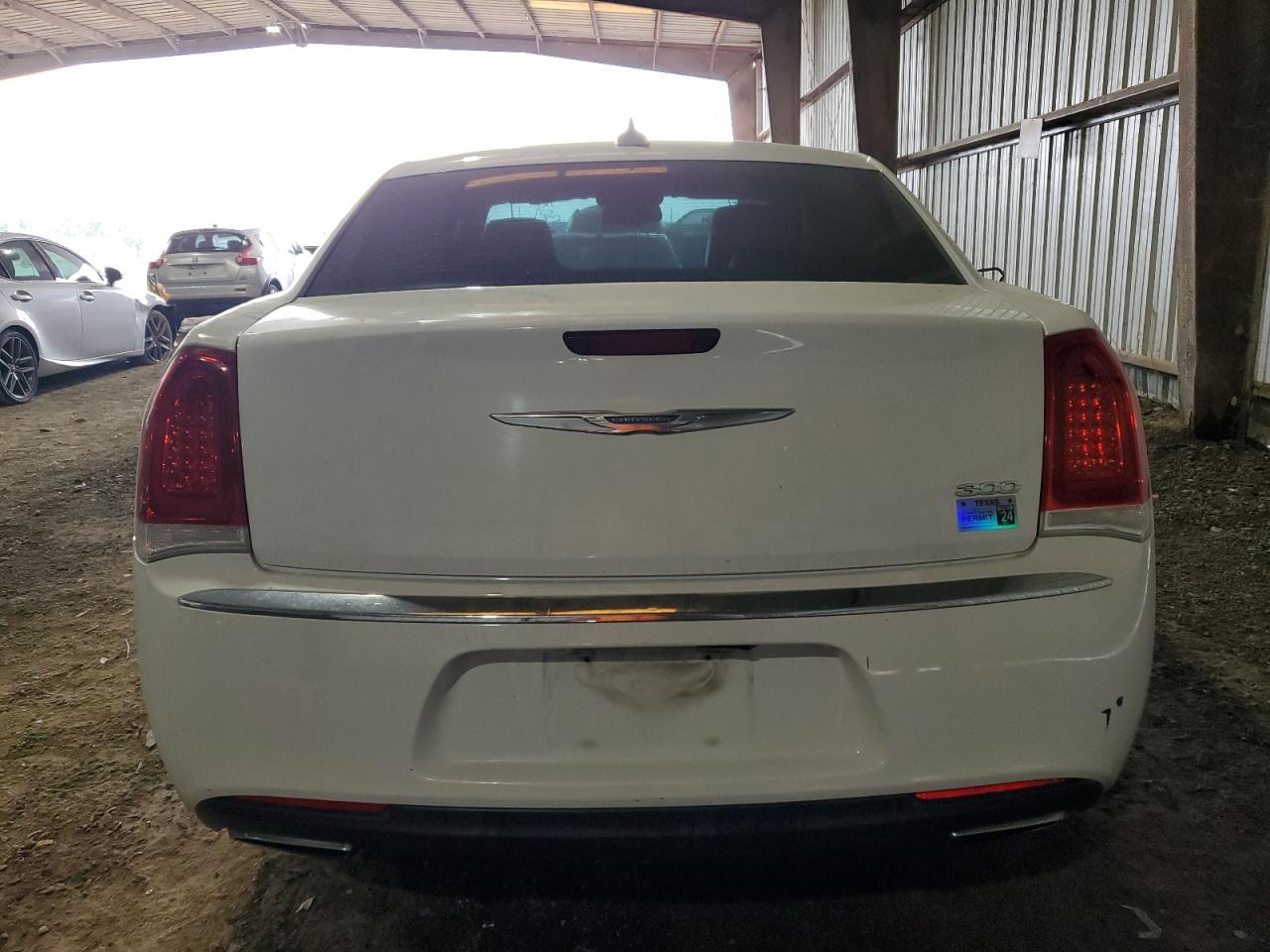 Photo 5 VIN: 2C3CCAEG5JH167956 - CHRYSLER 300 