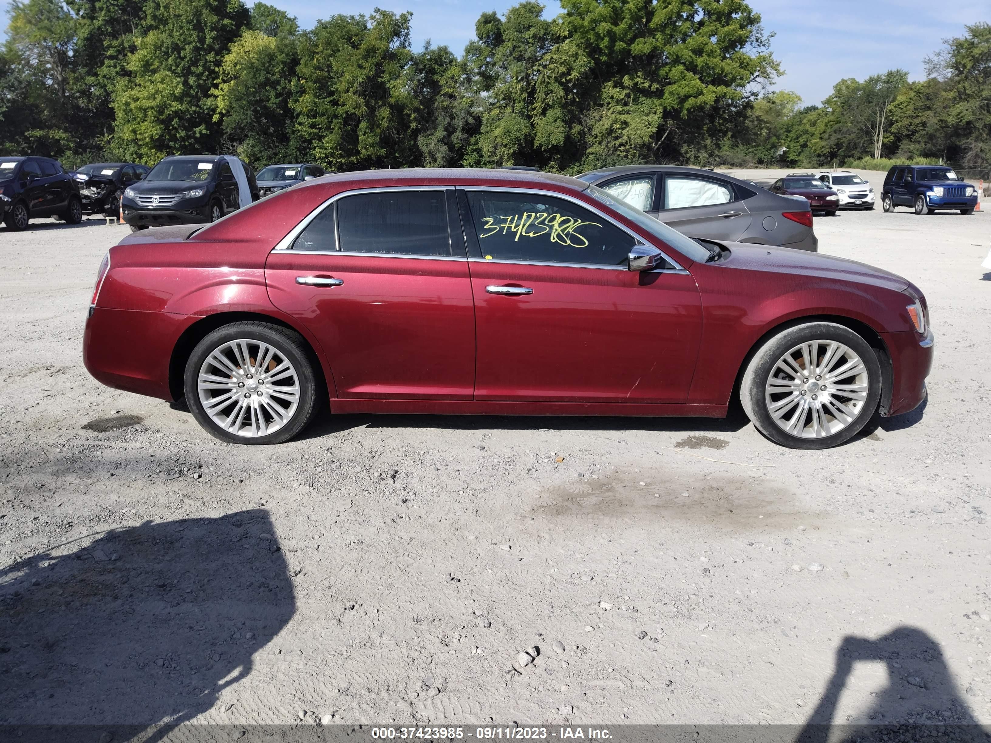 Photo 11 VIN: 2C3CCAEG6EH206978 - CHRYSLER 300 