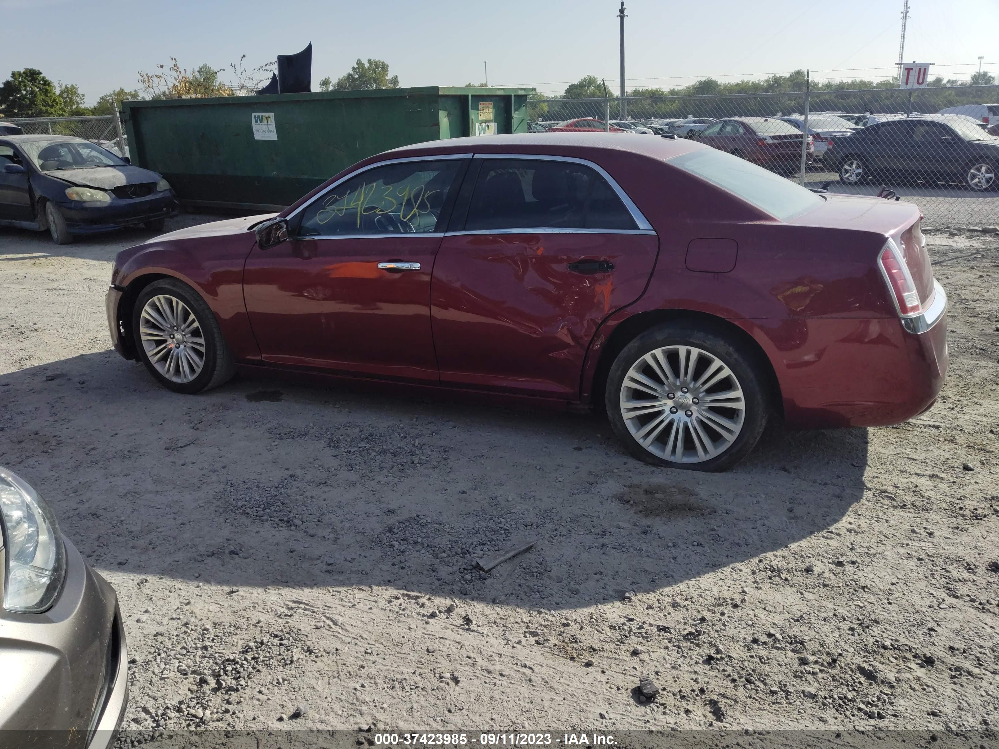 Photo 12 VIN: 2C3CCAEG6EH206978 - CHRYSLER 300 