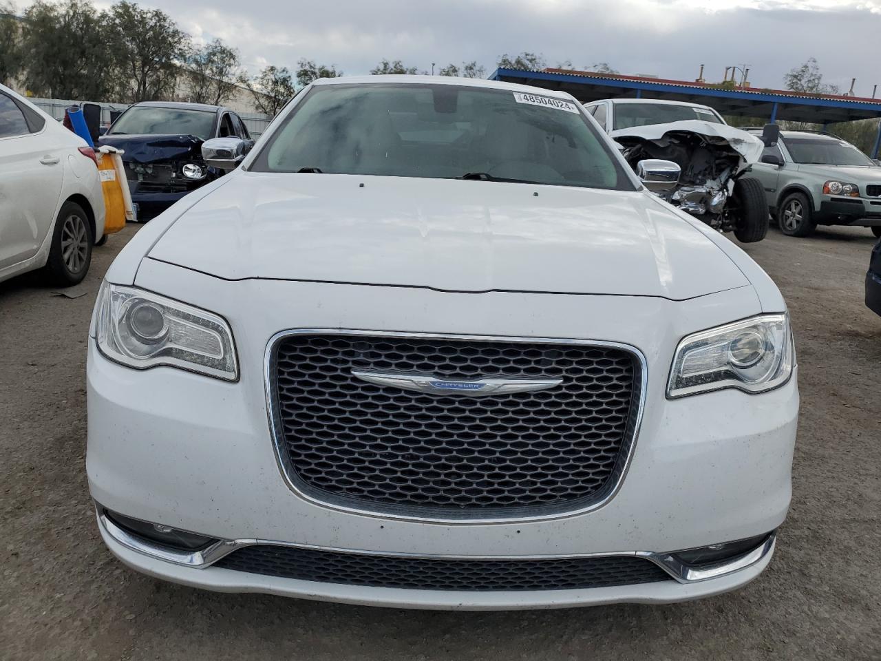 Photo 4 VIN: 2C3CCAEG6JH126817 - CHRYSLER 300 