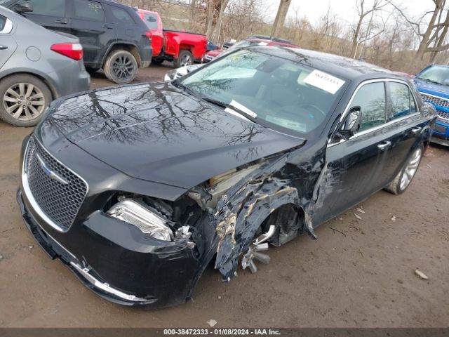 Photo 1 VIN: 2C3CCAEG6JH267127 - CHRYSLER 300 