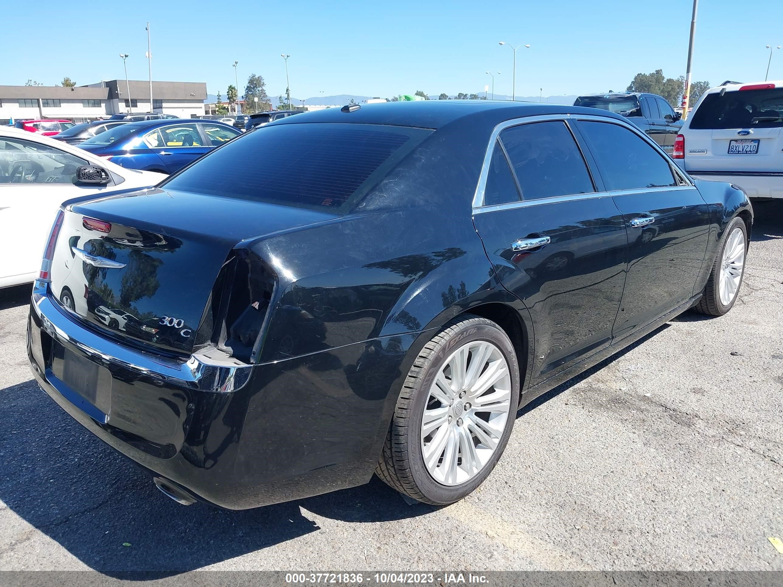 Photo 3 VIN: 2C3CCAEG7EH103391 - CHRYSLER 300 