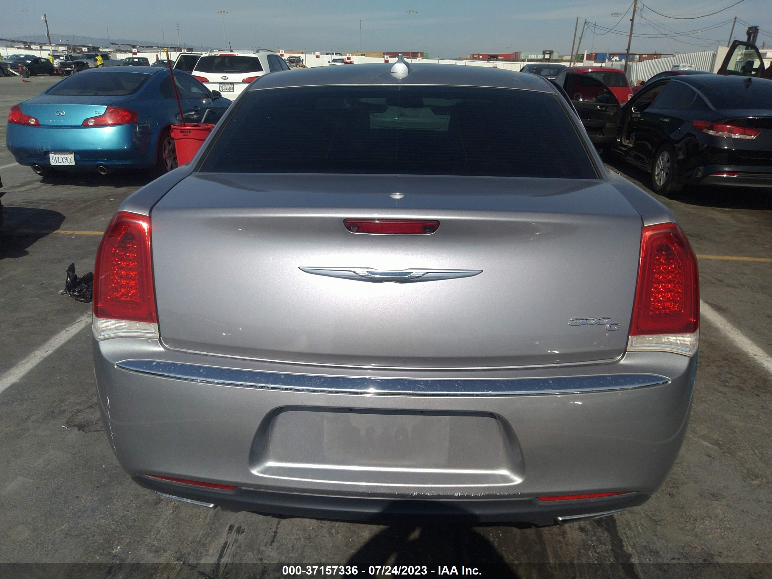 Photo 16 VIN: 2C3CCAEG7GH287153 - CHRYSLER 300 