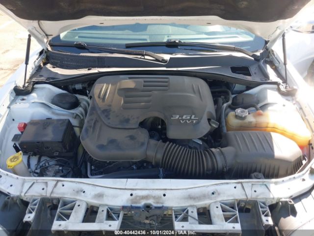 Photo 9 VIN: 2C3CCAEG7HH549805 - CHRYSLER 300 