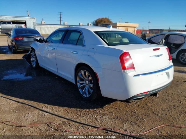 Photo 2 VIN: 2C3CCAEG7JH129872 - CHRYSLER 300 