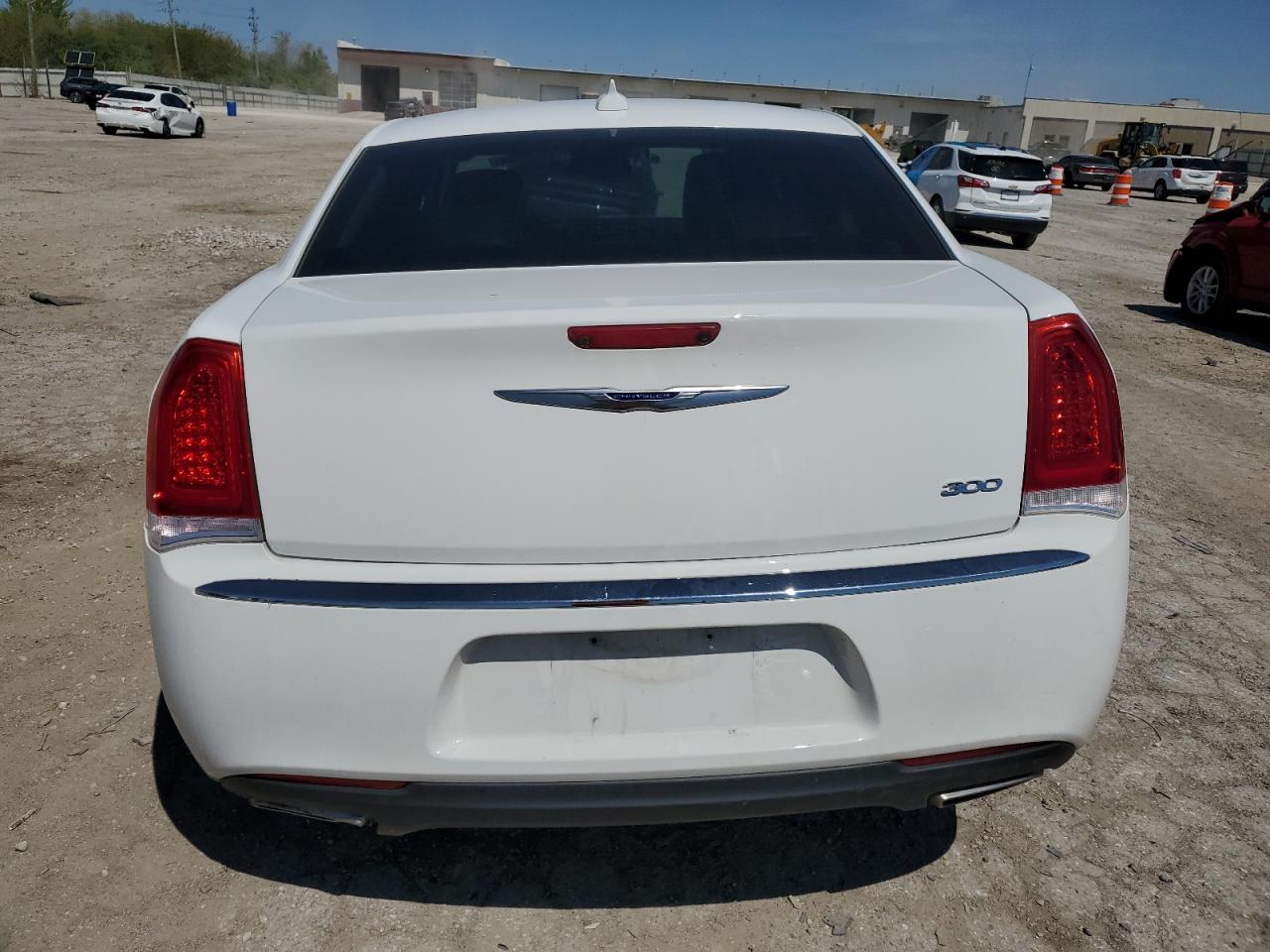 Photo 5 VIN: 2C3CCAEG7KH536463 - CHRYSLER 300 