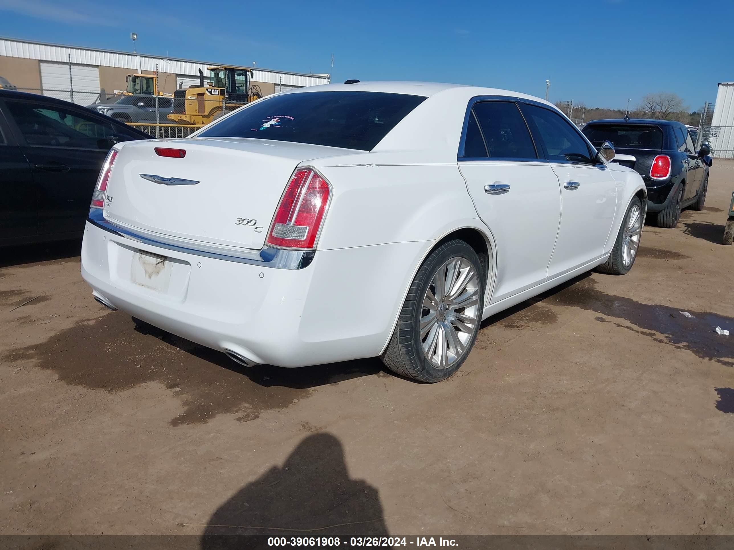 Photo 3 VIN: 2C3CCAEG8DH504673 - CHRYSLER 300C 