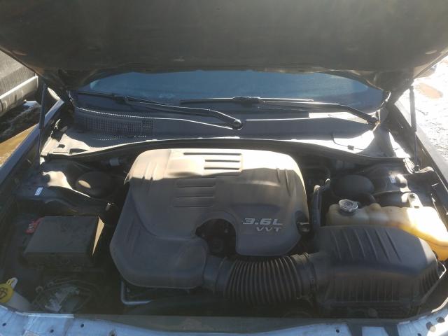 Photo 6 VIN: 2C3CCAEG8GH128013 - CHRYSLER 300C 