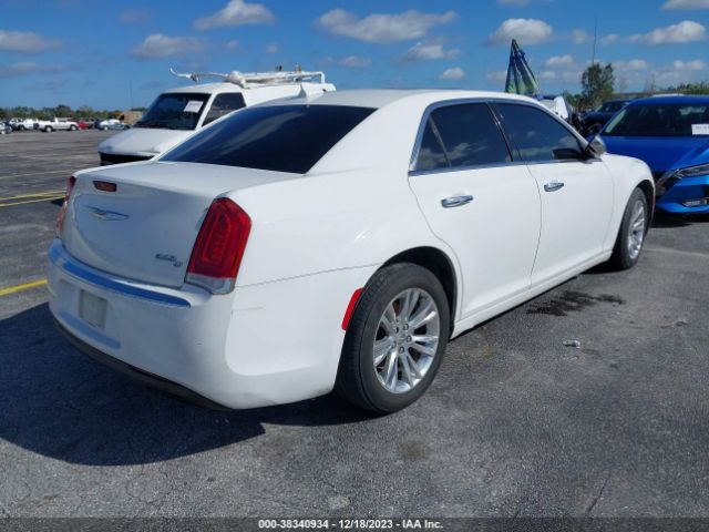 Photo 3 VIN: 2C3CCAEG8GH334352 - CHRYSLER 300 