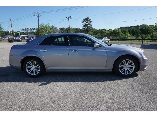 Photo 3 VIN: 2C3CCAEG8HH565317 - CHRYSLER 300 