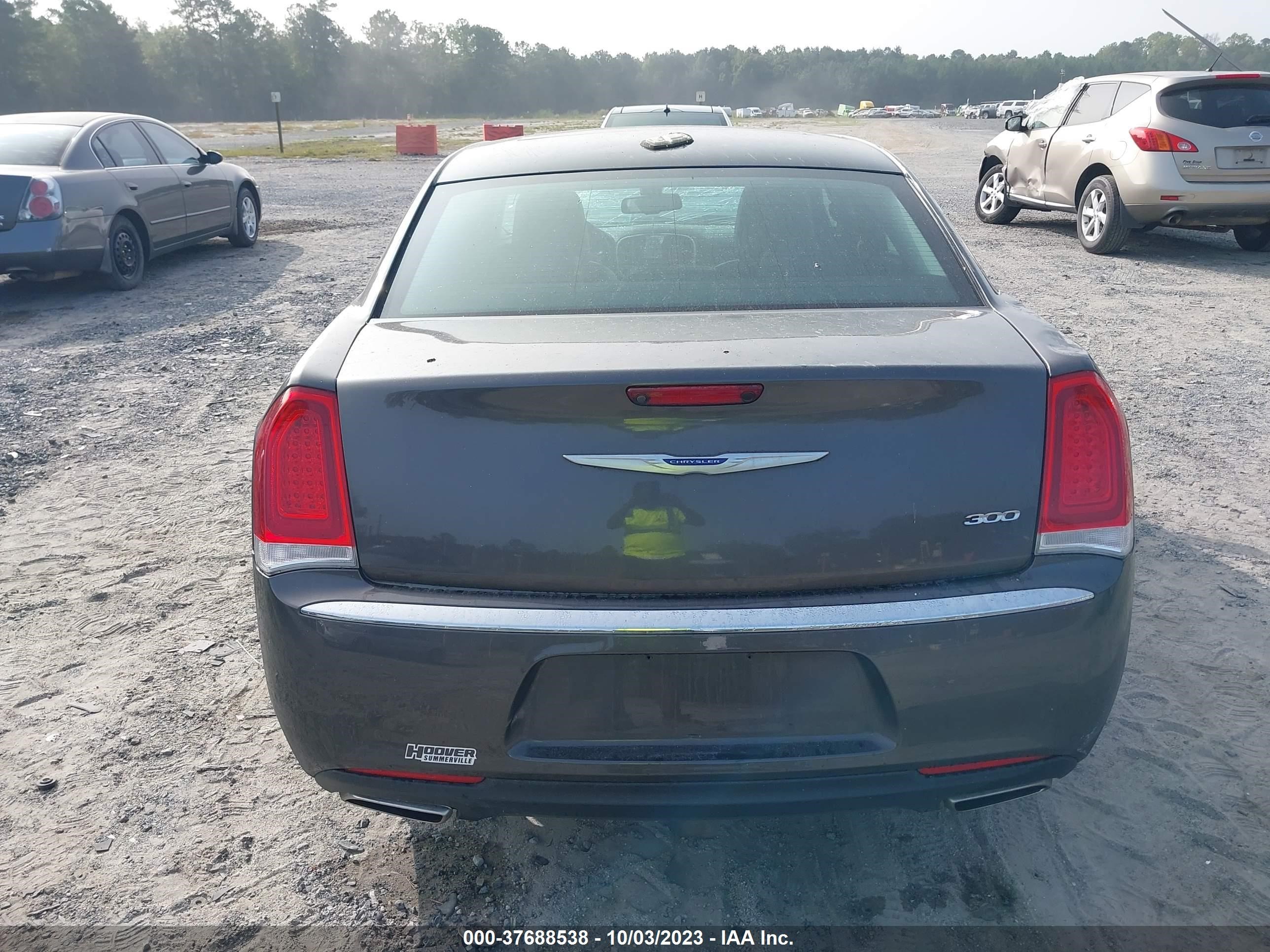 Photo 15 VIN: 2C3CCAEG8LH127969 - CHRYSLER 300 