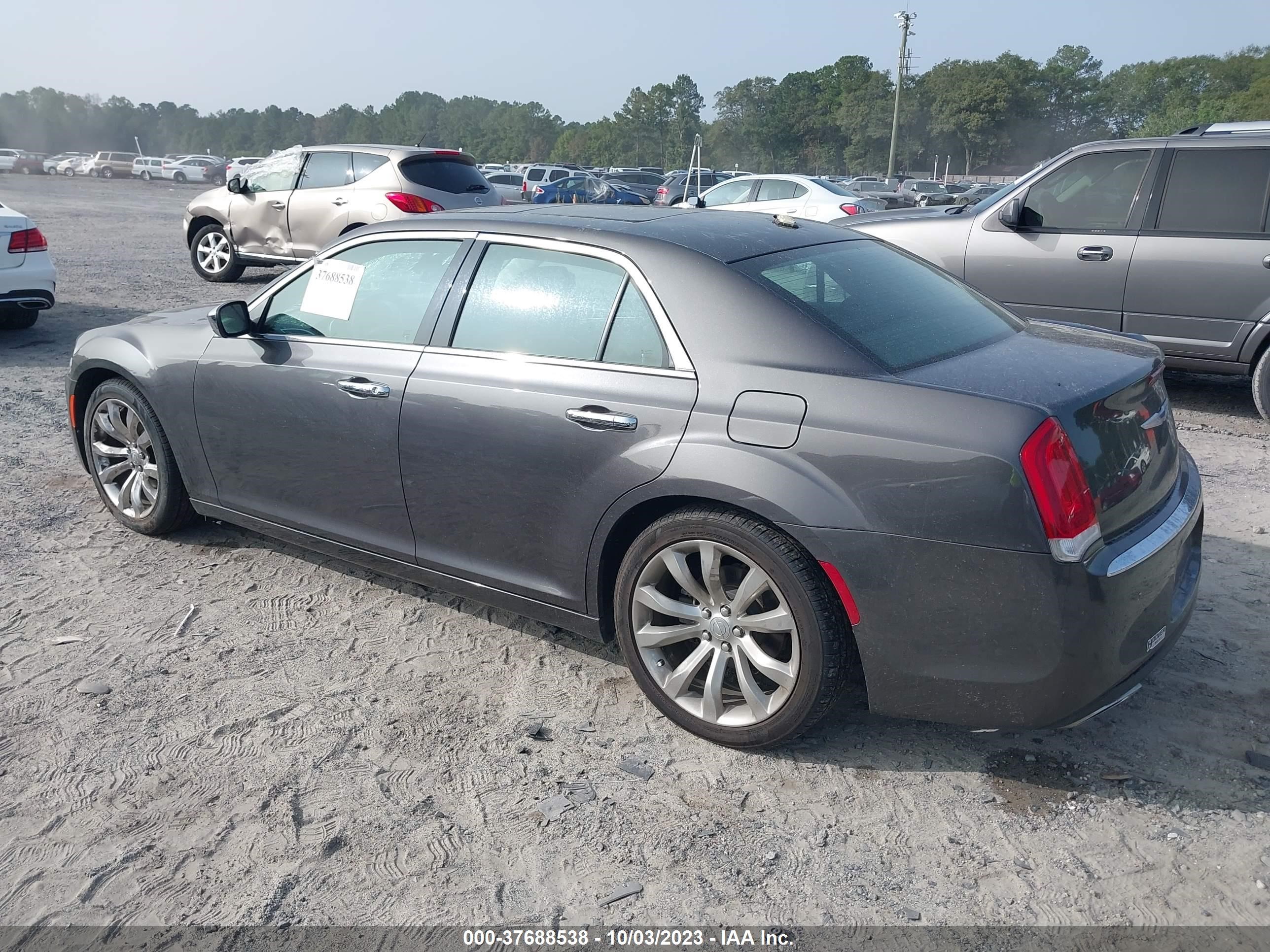 Photo 2 VIN: 2C3CCAEG8LH127969 - CHRYSLER 300 