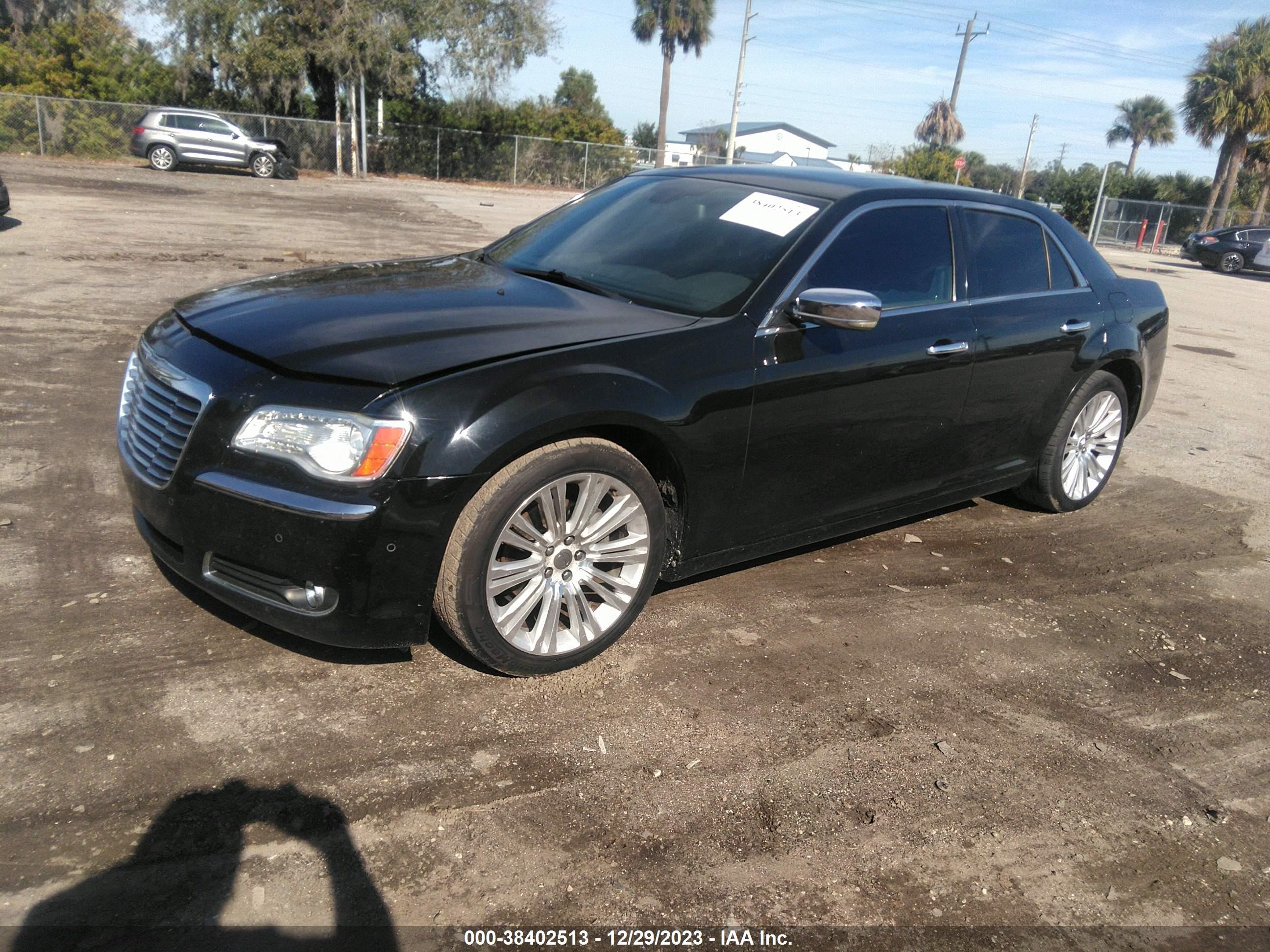 Photo 1 VIN: 2C3CCAEG9DH514967 - CHRYSLER 300C 