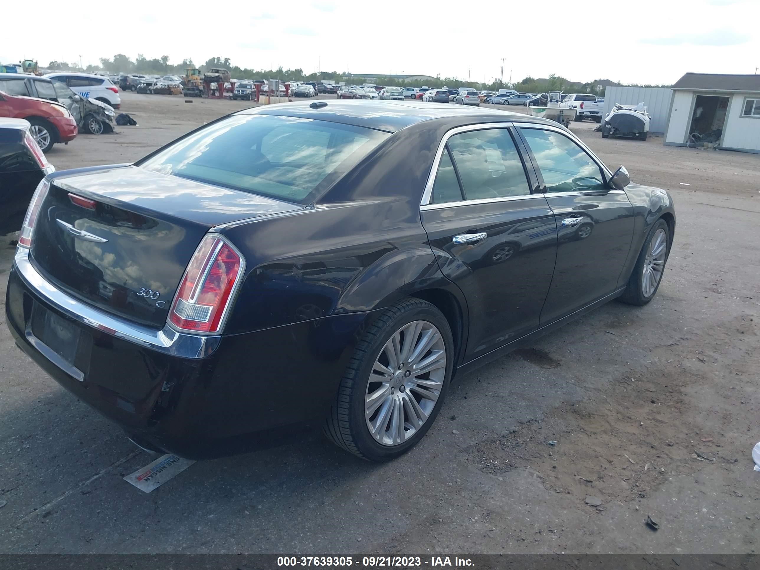 Photo 3 VIN: 2C3CCAEG9DH586400 - CHRYSLER 300 