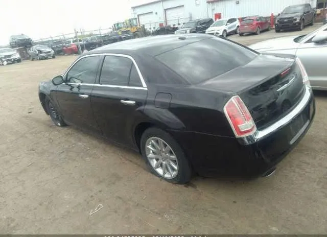 Photo 2 VIN: 2C3CCAEG9EH373058 - CHRYSLER 300 