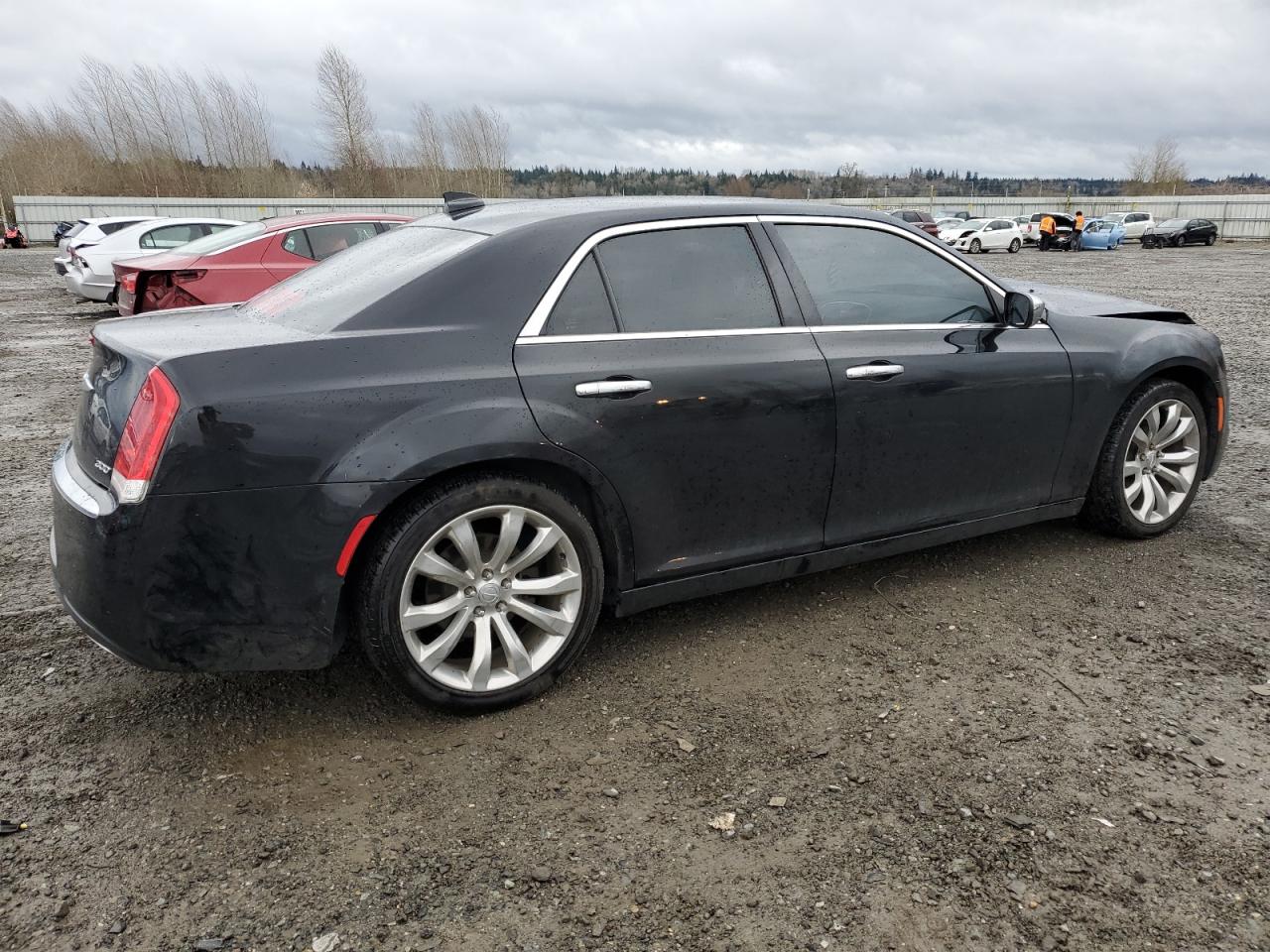 Photo 2 VIN: 2C3CCAEG9JH136709 - CHRYSLER 300 