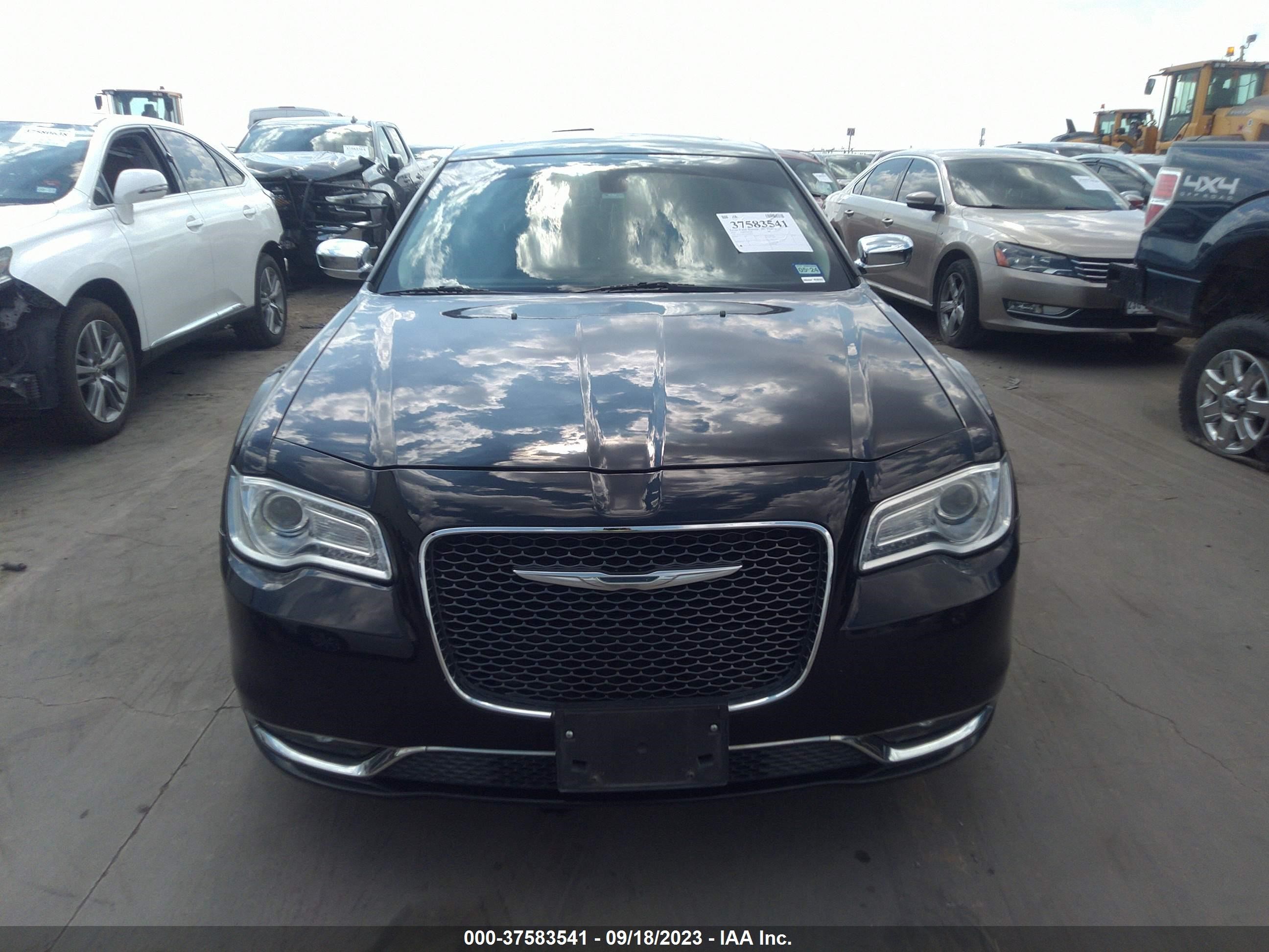 Photo 12 VIN: 2C3CCAEGXGH190013 - CHRYSLER 300 